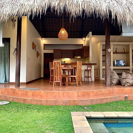 Alizee Villa Seminyak  Bagian luar foto