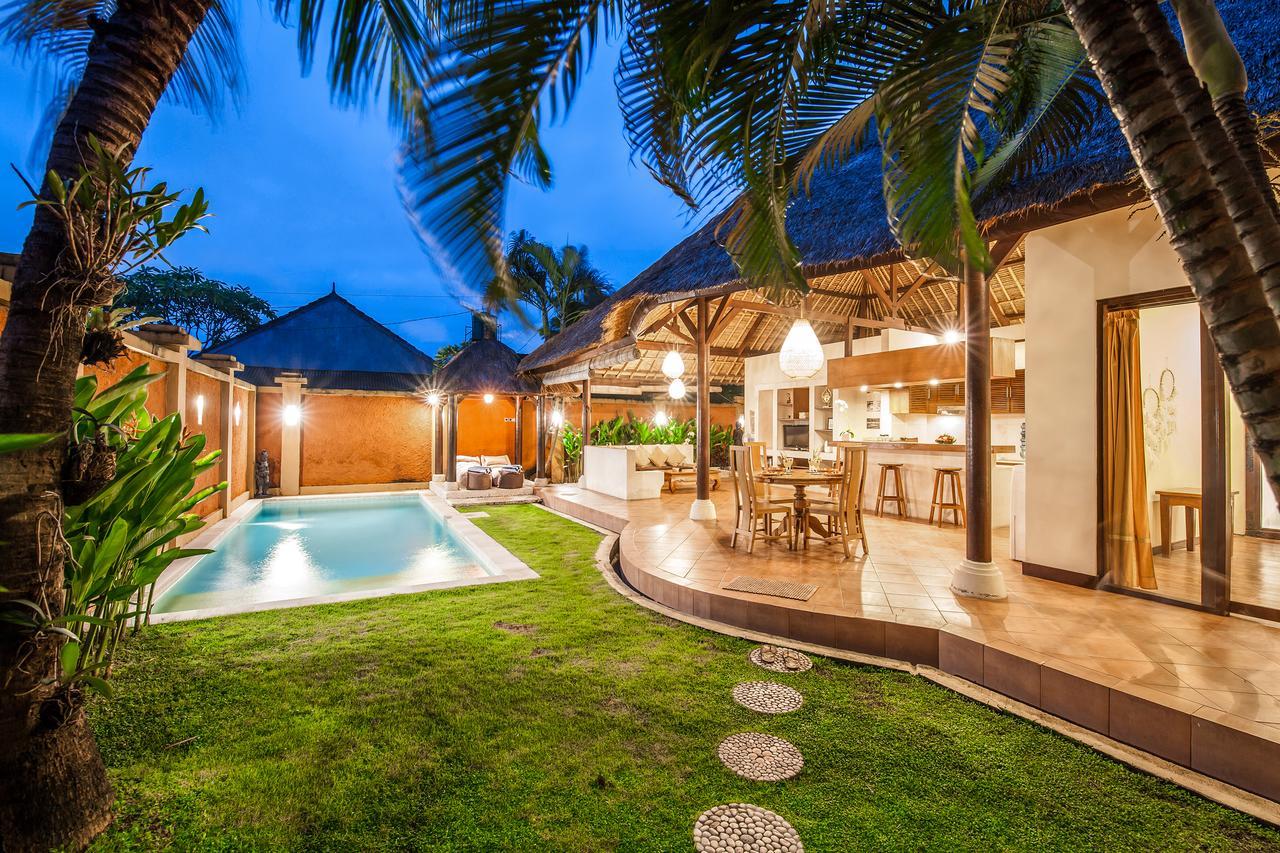 Alizee Villa Seminyak  Bagian luar foto