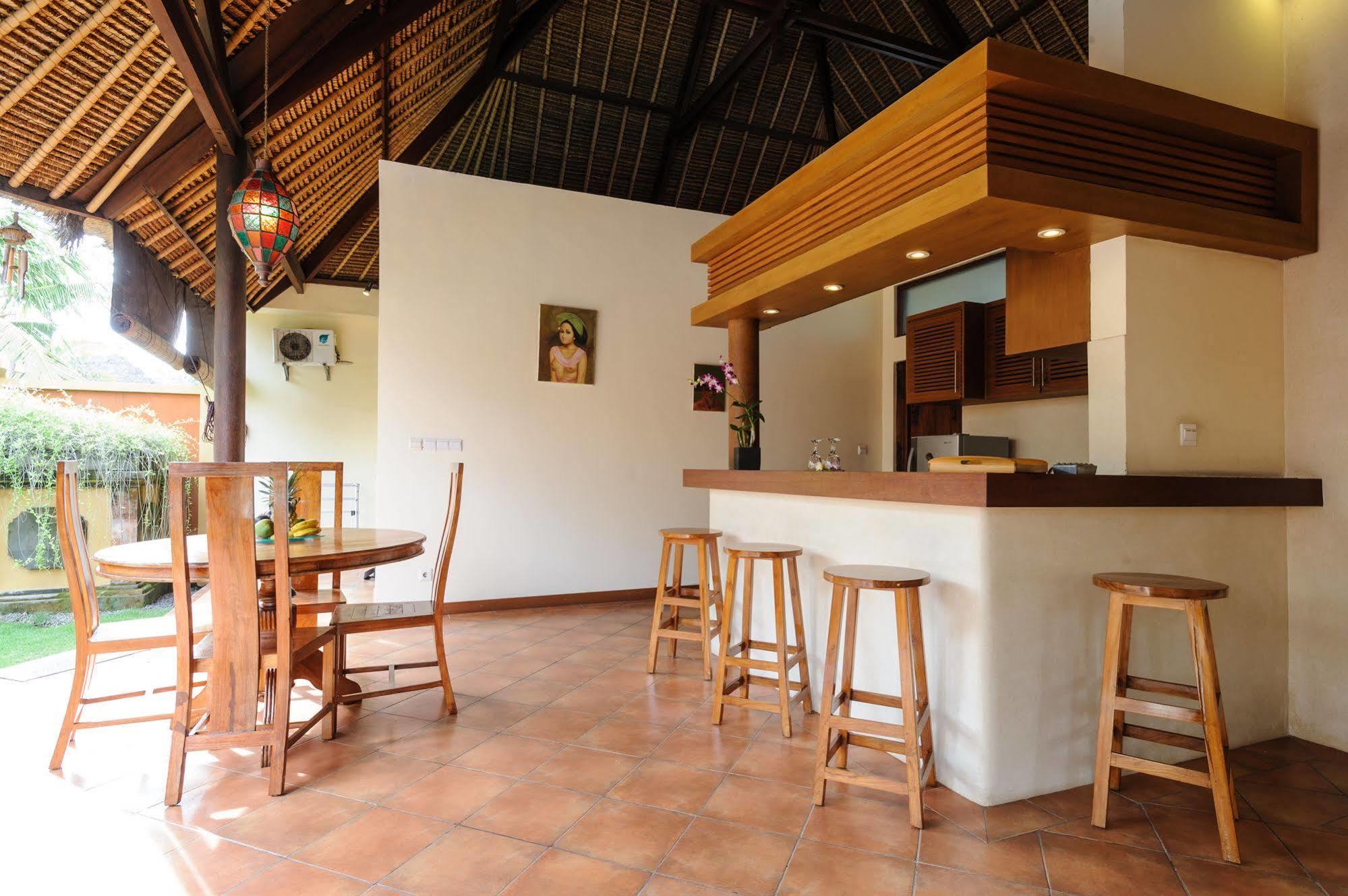Alizee Villa Seminyak  Bagian luar foto