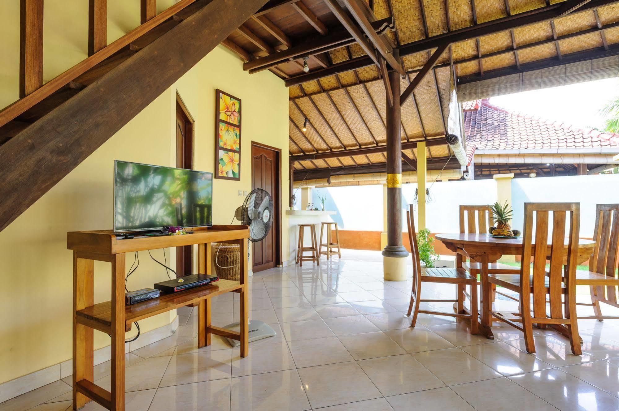 Alizee Villa Seminyak  Bagian luar foto