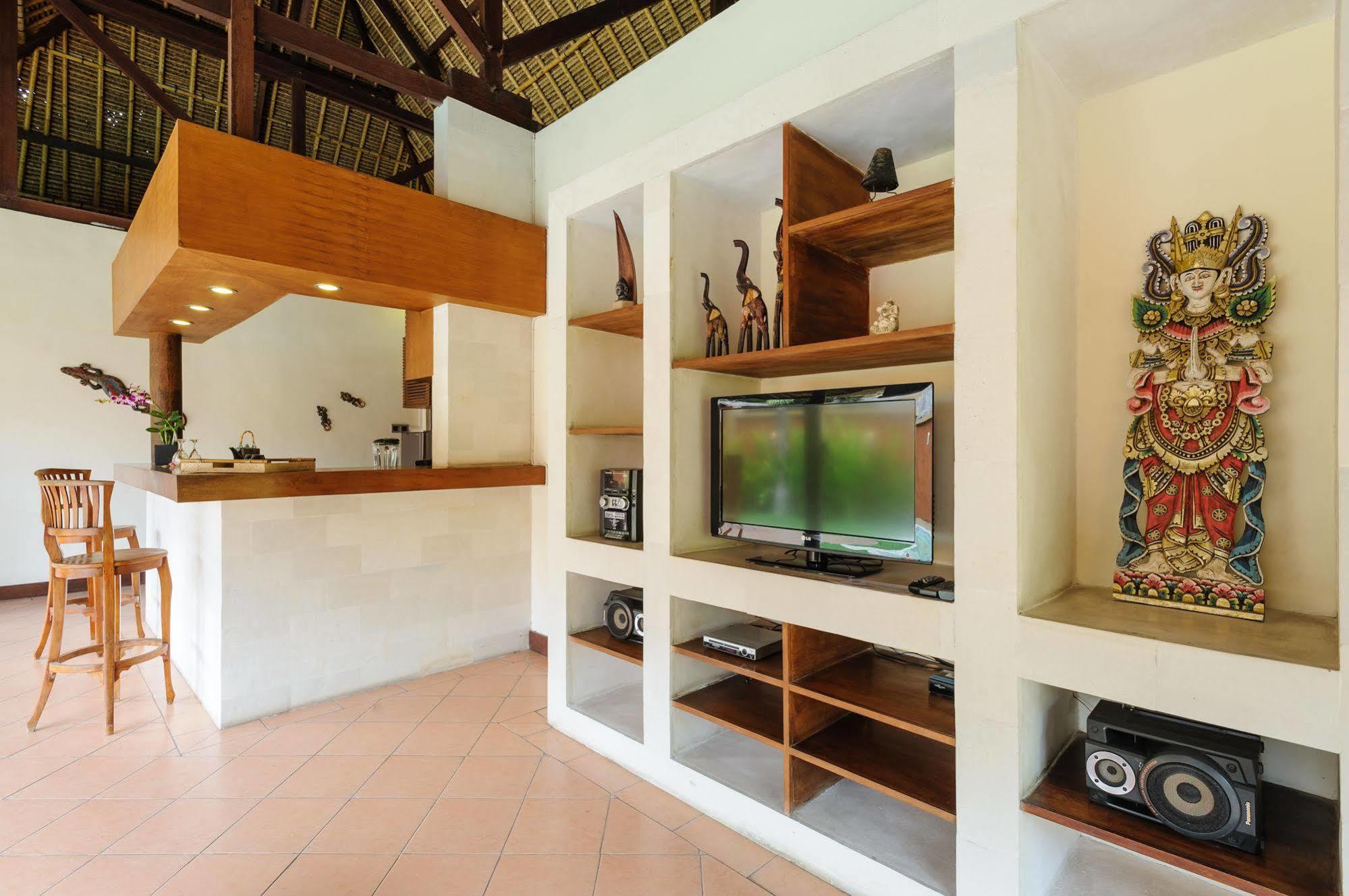 Alizee Villa Seminyak  Bagian luar foto